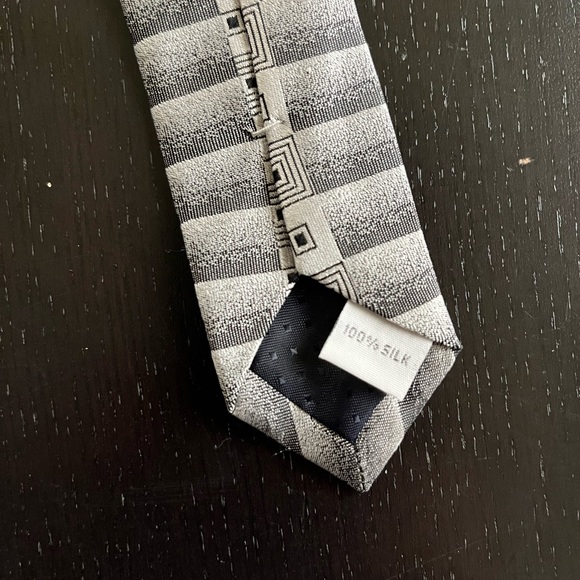 Pierre Cardin NWT Silk Tie - Picture 3 of 3